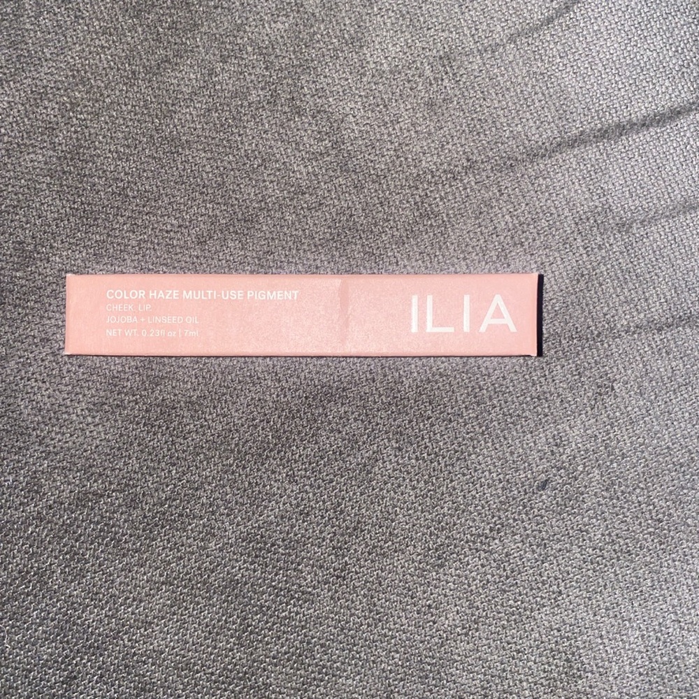Ilia color haze multi-use pigment shade temptation. Brand new never used.